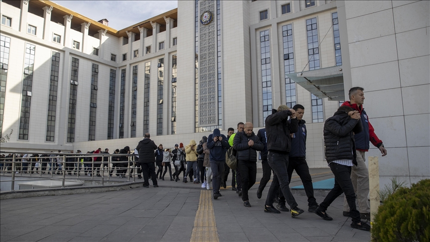 Devre mülk dolandırıcılık operasyonunda gözaltına alınan 45 şüpheli adliyede