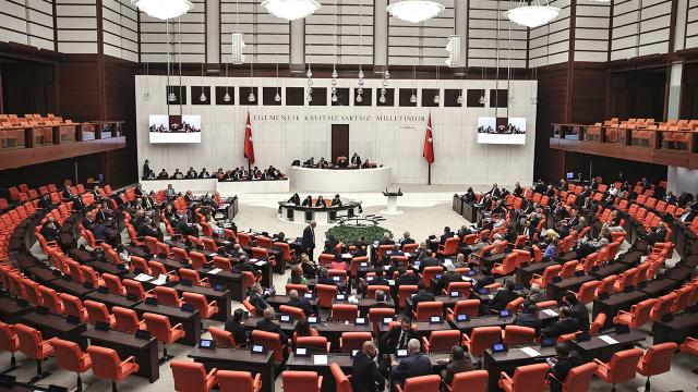 En düşük emekli maaşının 7 bin 500 liraya çıkarılmasını içeren kanun teklifi TBMM'de