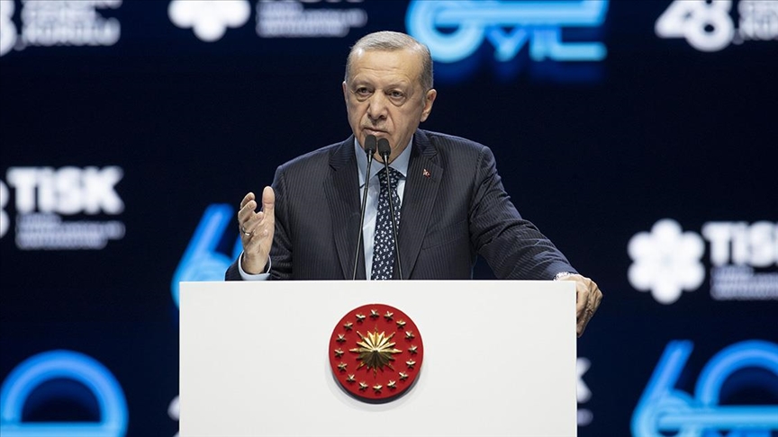Erdoğan: Suni krizlere sürüklenmeye çalışılan Türkiye yeni bir şahlanış içine girmiştir