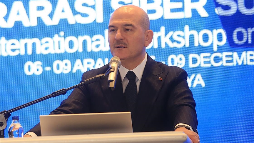 Soylu: (İstiklal Caddesi'ndeki terör saldırısı) Bombanın sosyal medya üzerinden yaptırıldığını söyleyebilirim