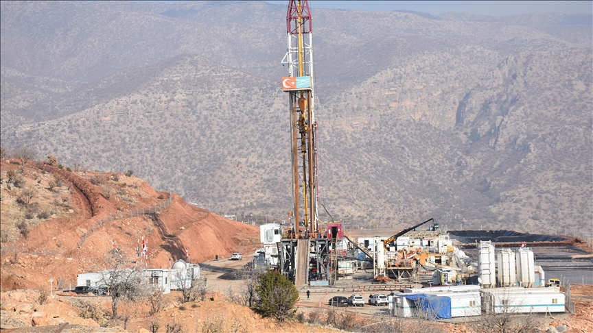 Gabar Dağı'ndan petrol fışkırıyor / Günlük 5 Bin Varil