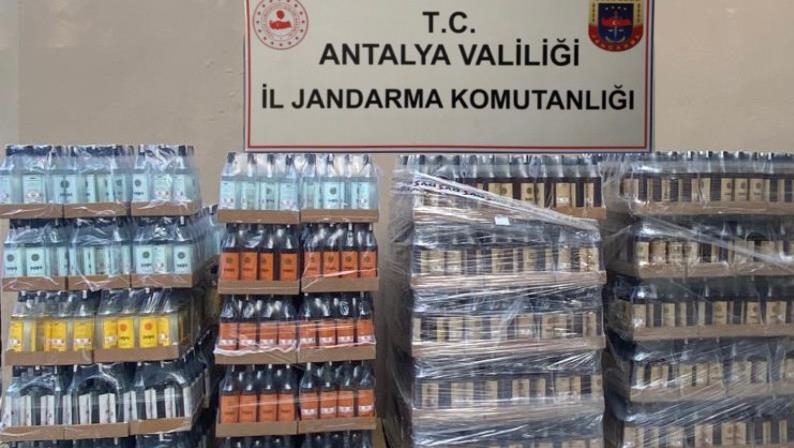 Antalya'da 2 bin 265 litre kaçak içki ele geçirildi