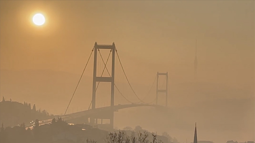 İstanbul'da yoğun sis etkili oluyor