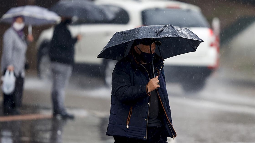 Meteorolojiden Ege'nin iç kesimleri ve Batı Akdeniz için şiddetli yağış uyarısı