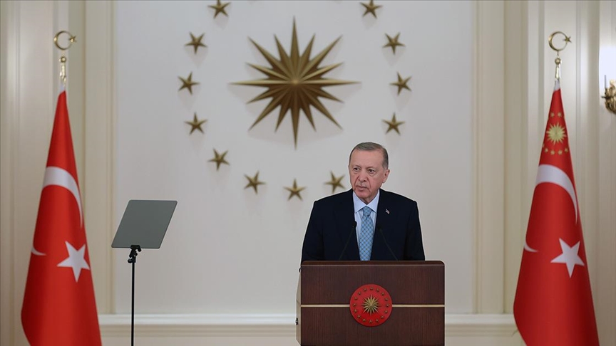 Erdoğan: Siyasetten ekonomiye, sosyal alandan teknolojiye tüm başlıklarda zirveyi hedefliyoruz