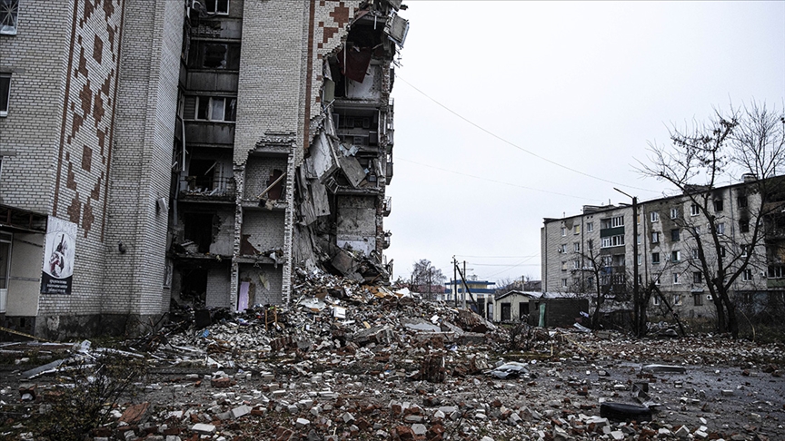 Rusya, Ukrayna'nın bazı bölgelerine hava saldırısı düzenledi