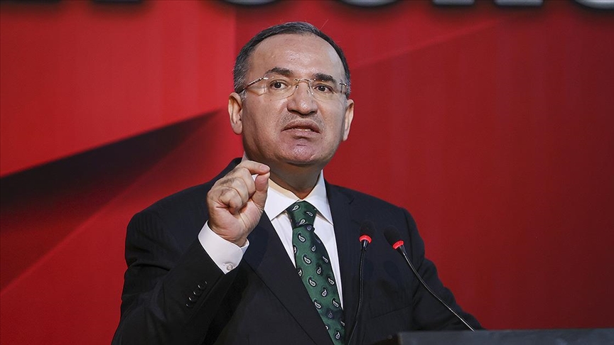 Bakan Bozdağ: Müslümanlara saldırı olduğunda hukuk ve devlet suspus oluyor