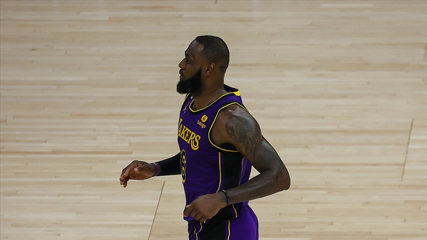 LeBron James, NBA tarihinin en çok asist yapan 4. oyuncusu oldu