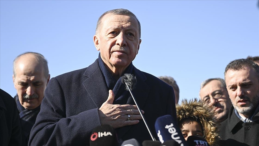 Erdoğan: Hedefimiz depremlerden etkilenen 10 ilde 1 yıl içinde yeni konutlar inşa etmek