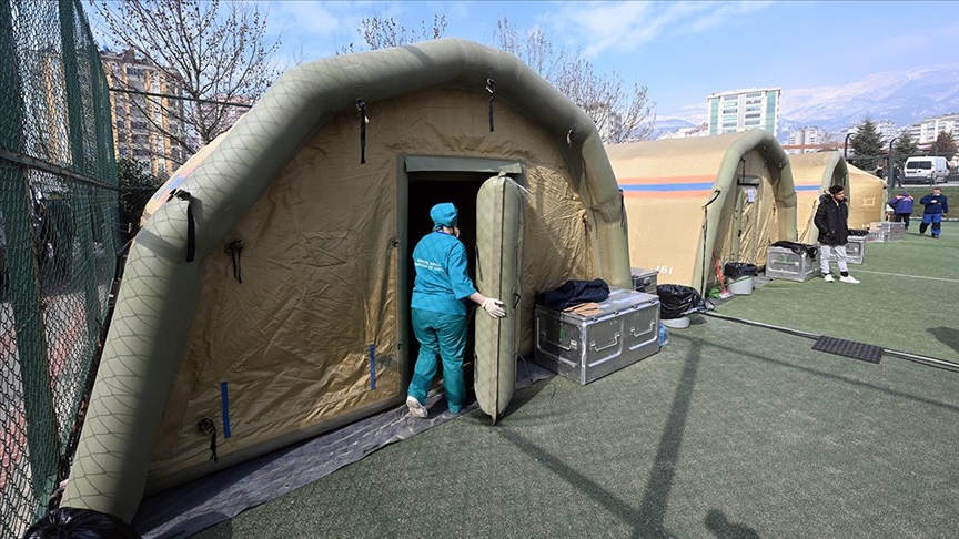 Rusya, Kahramanmaraş'ta depremzedeler için sahra hastanesi kurdu