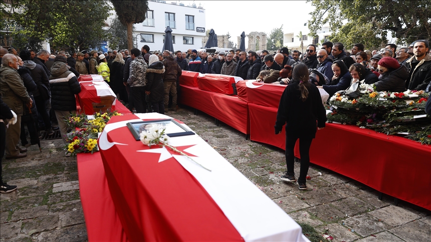 Depremde hayatını kaybeden KKTC voleybol takımı kafilesinden 12 kişinin cenazesi KKTC'ye getirildi