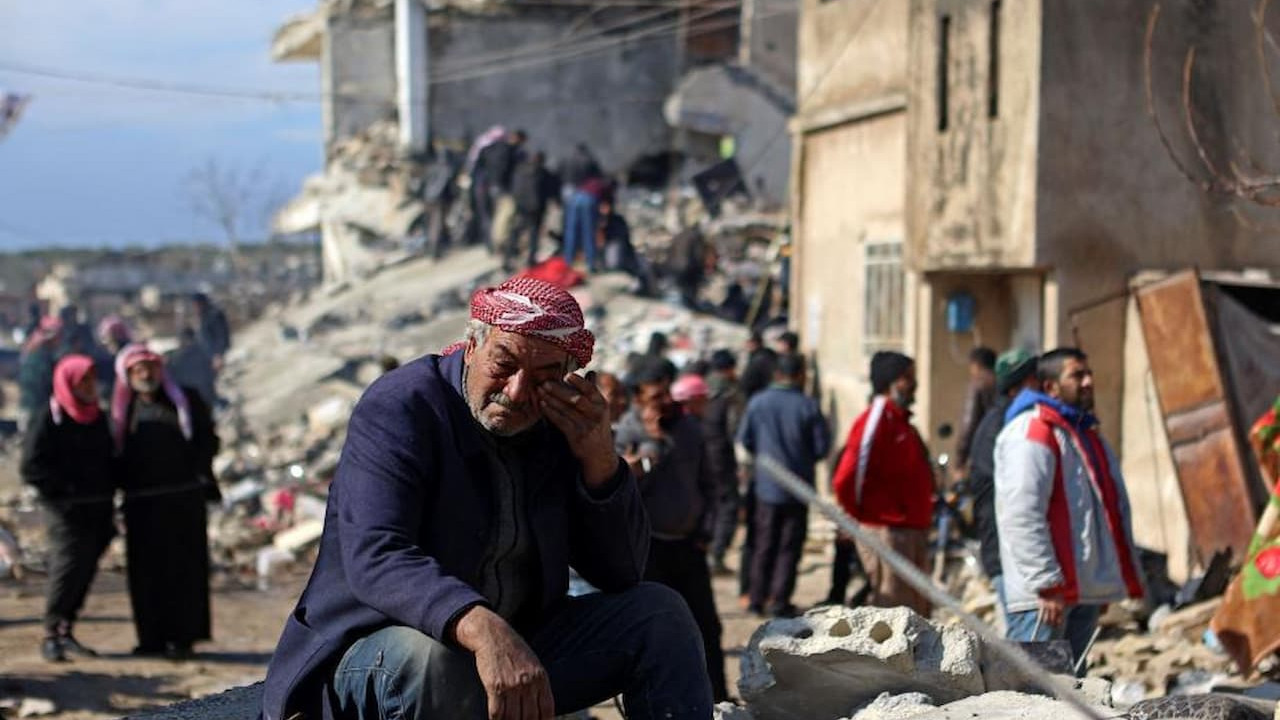 Depremler nedeniyle Suriye'de can kaybı 3 bin 688'e yükseldi