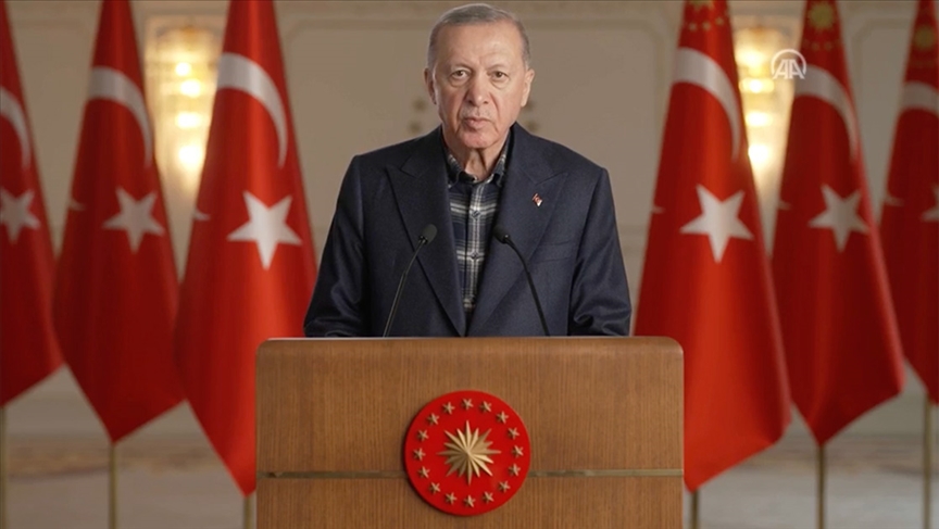 Erdoğan: Arama kurtarma ekiplerimizin enkaz altından sağ çıkardığı insanımızın sayısı 8 binin üzerinde