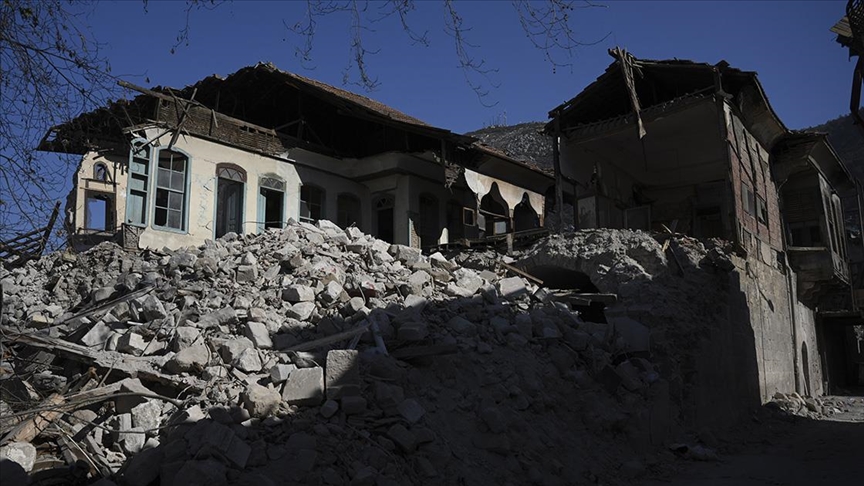 Zamana direnen Hatay'daki tarihi taş evler "asrın felaketi"ne dayanamadı