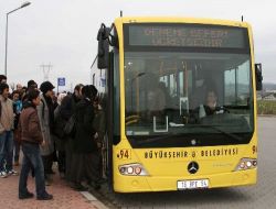 Büyükşehir Belediyesi Almayı Düşündüğü Körüklü Otobüsleri Deniyor