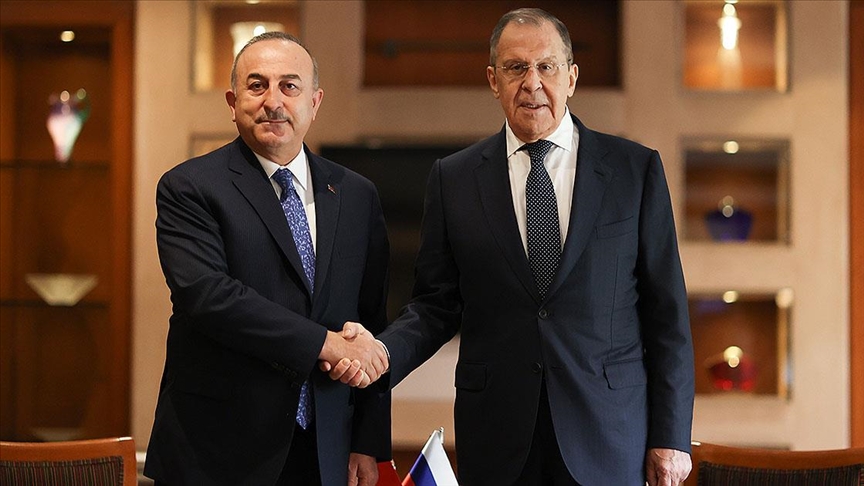 Dışişleri Bakanı Çavuşoğlu, Rus mevkidaşı Lavrov ile bir araya geldi