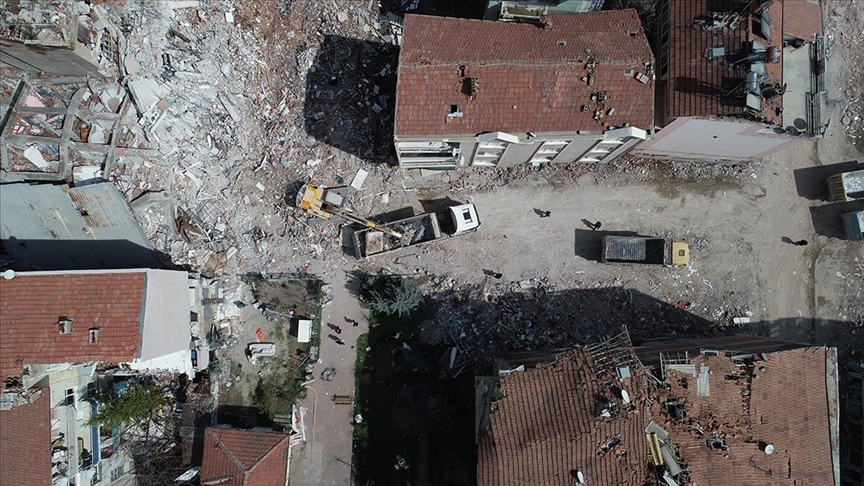 Malatya'da enkaz kaldırma çalışmaları havadan görüntülendi