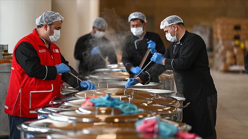 Türk Kızılay Kahramanmaraş'ta 82 bin kişilik iftarlık ve sahurluk paket dağıtacak