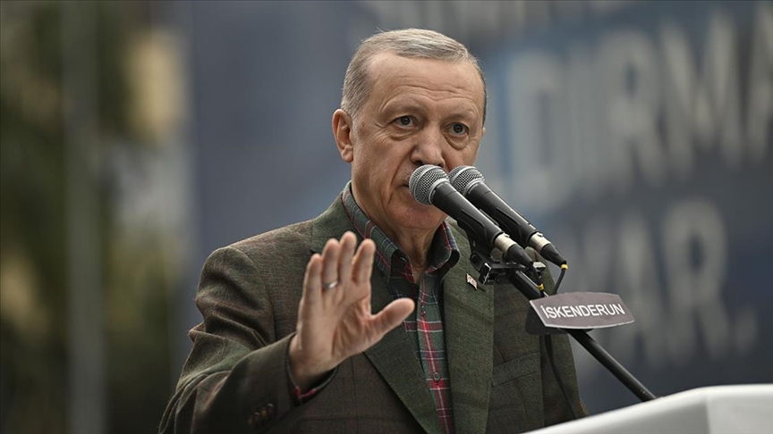 Erdoğan: Yıkılan her şey daha iyisiyle yeniden inşa edilmeden deprem bölgelerinden ayrılmayacağız