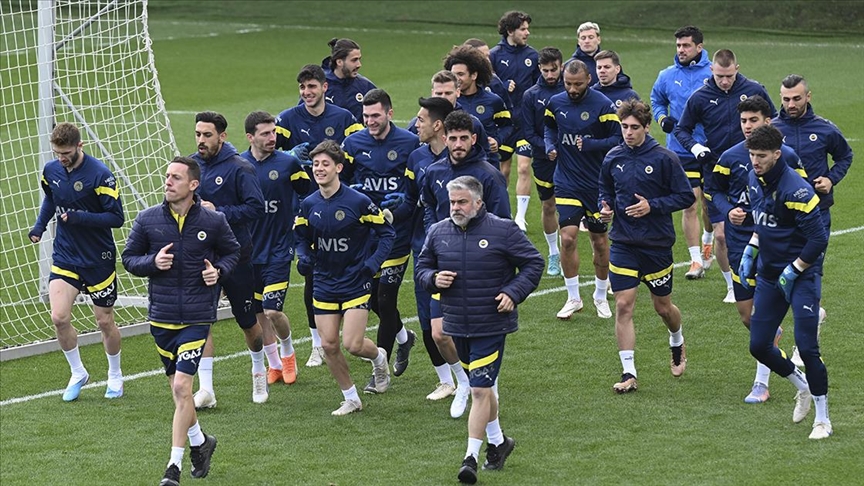 Fenerbahçe derbi hazırlıklarını sürdürdü