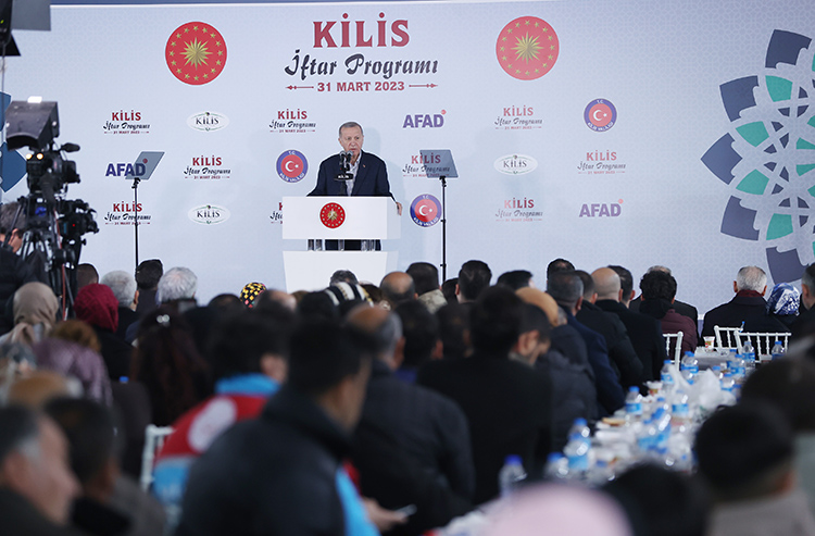 Cumhurbaşkanı Erdoğan: Biz her günümüzü deprem öncelikli meselelerle geçiriyoruz