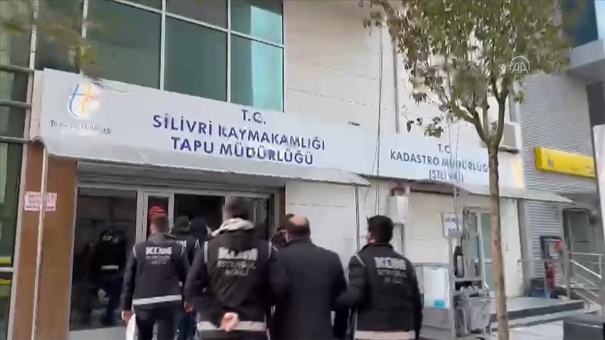 İstanbul merkezli 3 ildeki tapuda rüşvet operasyonunda 79 şüpheli yakalandı