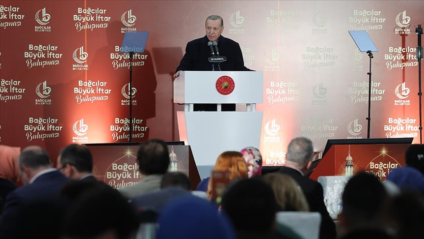 Erdoğan: Seçim atmosferinin bizi asıl gündemimizden uzaklaştırmasına müsaade etmeyeceğiz