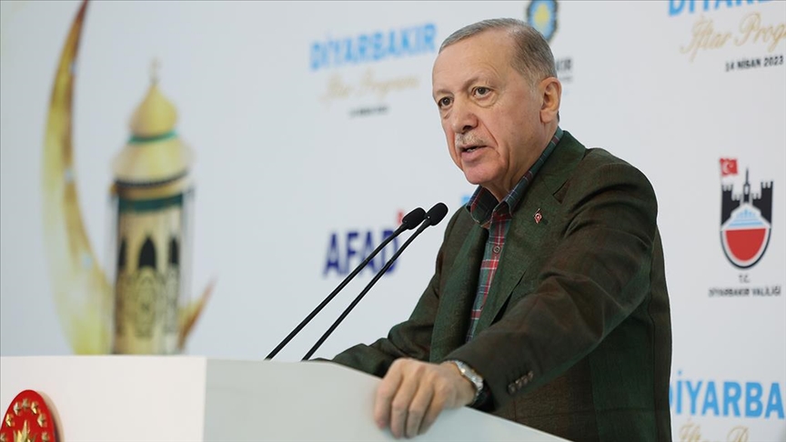 Erdoğan: Bölgemizden terörün karanlık gölgesi kalktıkça şehirlerimiz huzur buluyor