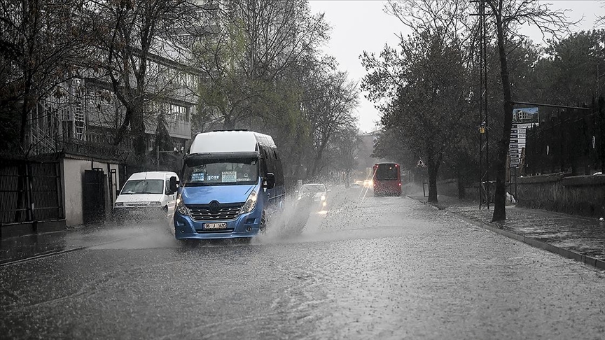 Ankara'nın kuzey kesimleri ile Kastamonu ve Çankırı çevreleri için yağış uyarısı