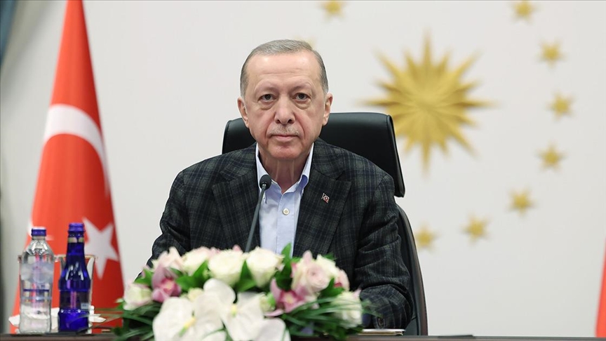 Erdoğan: Kendi ihtiyacımızı görecek kadar petrole kavuşacağımız günler de çok uzak değil!