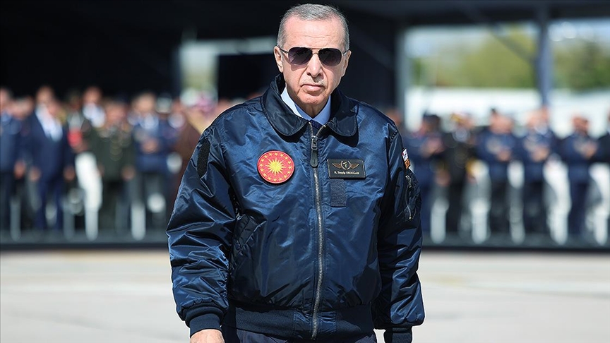 Cumhurbaşkanı Erdoğan'dan "40 günde yapılan icraatlar" paylaşımı