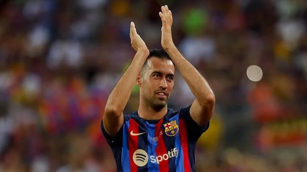 Barcelona'nın yıldız futbolcusu Busquets, sezon sonunda takımdan ayrılıyor