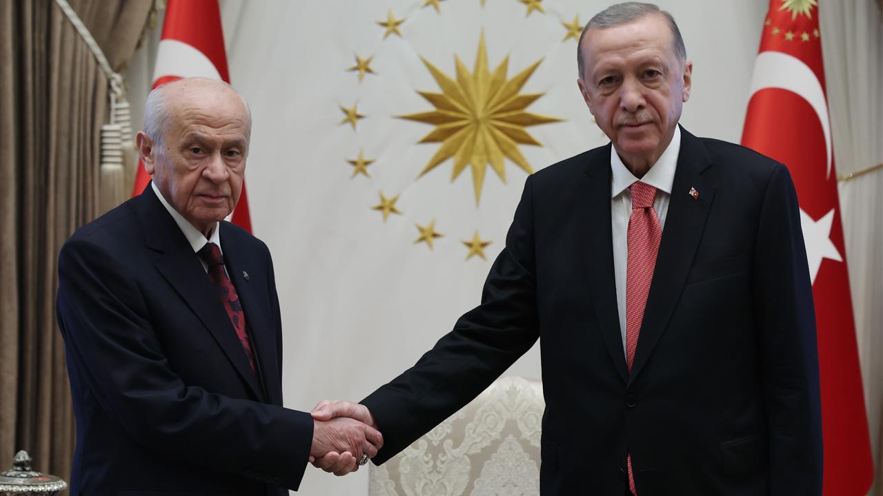 Cumhurbaşkanı Erdoğan Bahçeli ile bir araya geldi