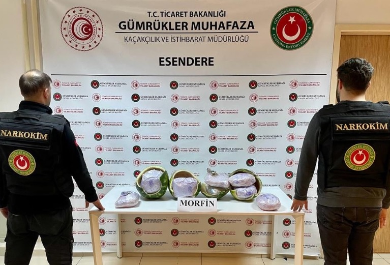 Karpuz içinde 12 kilogram uyuşturucu ele geçirildi!