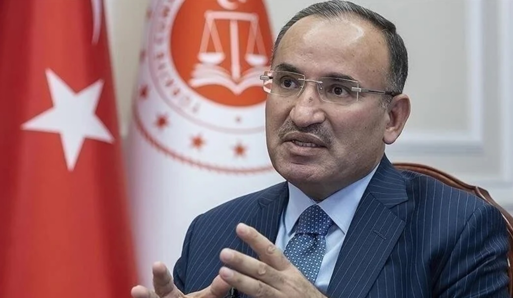 Bozdağ: İmralı'da terörist başı Öcalan ile hiçbir görüşme yapılmamıştır