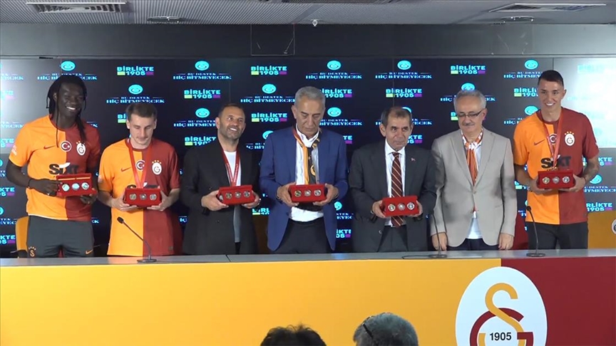 Galatasaray'ın 23. Şampiyonluğu için hatıra para basıldı