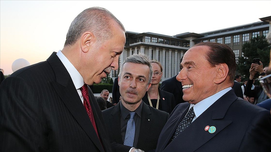 Erdoğan, vefat eden eski İtalya Başbakanı Berlusconi için makale kaleme aldı