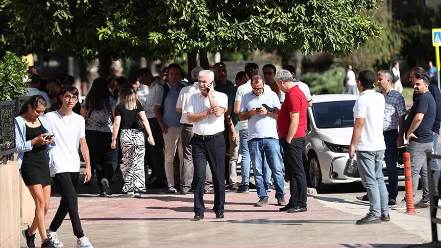 Adana'da 5,5 ve 4,4 büyüklüğünde depremler