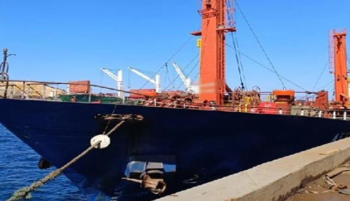 İzmir Aliağa Limanı'nda 51 ton kaçak akaryakıt ele geçirildi!
