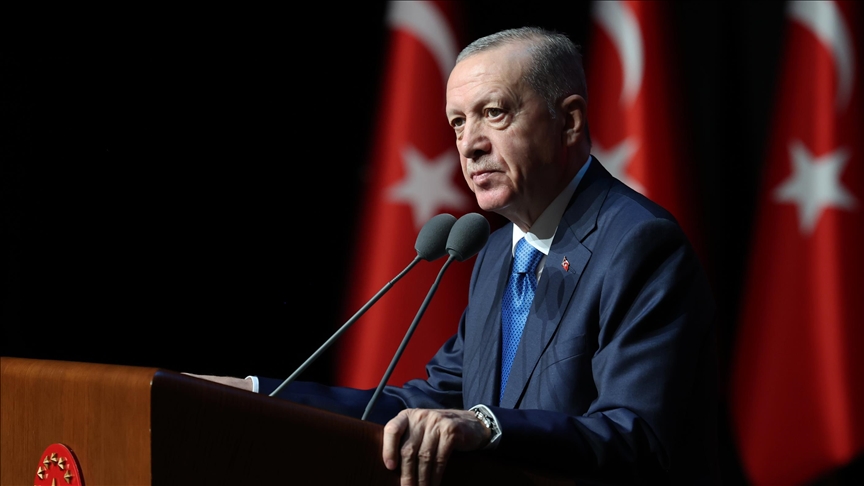 Erdoğan: Üniversitelerimizin yasaklarla anılmasına müsaade etmeyeceğiz!