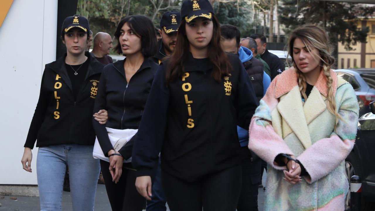 Sosyal medya fenomenleri Bahar Candan ve Nihal Candan gözaltına alındı