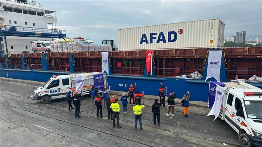 Türkiye'den Gazze'ye insani yardım malzemesi taşıyan ikinci gemi Mısır'a doğru yola çıktı