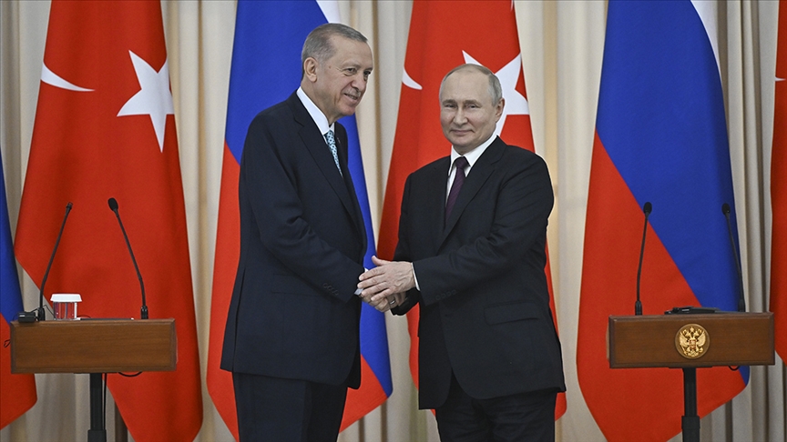 Putin: Erdoğan, Gazze'de barış koşullarını yaratmak için her şeyi yapan uluslararası toplumun liderlerinden biridir