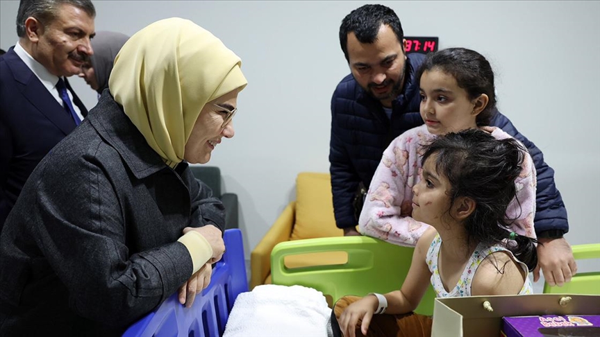 Emine Erdoğan'dan Gazze'den Türkiye'ye getirilen hasta çocuklara ilişkin paylaşım