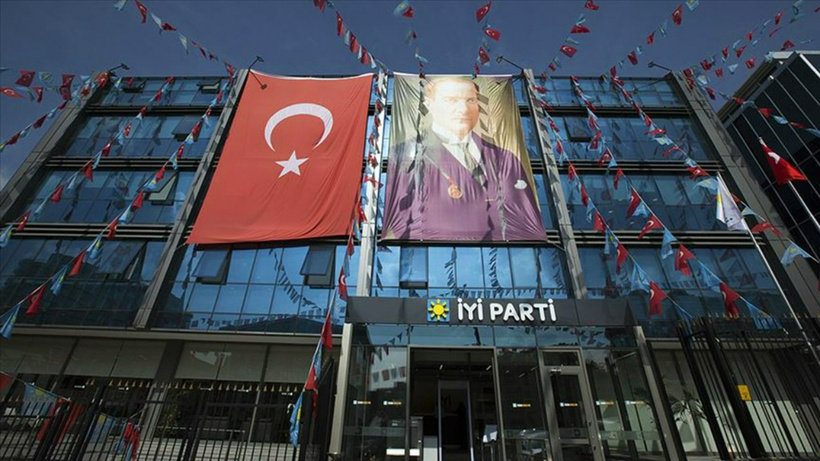 İYİ Parti'de istifa furyası sürüyor: Bu kez haber İzmir Büyükşehir Belediyesi'nden