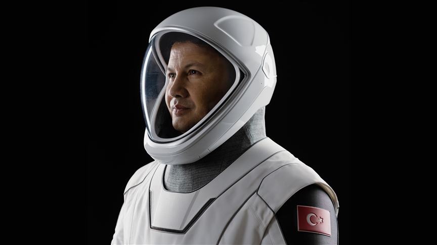 İlk Türk astronotun uzaydaki ilk sözleri "İstikbal Göklerdedir" oldu