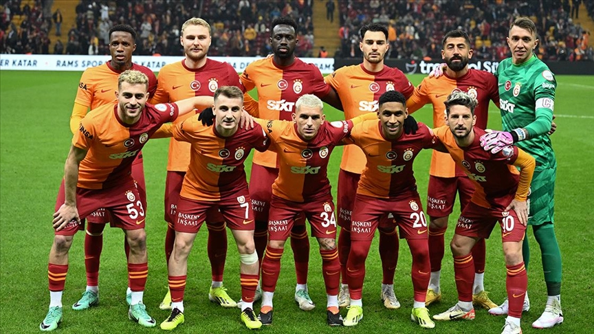 Galatasaray geri düştüğü maçta galibiyete 3 golle uzandı