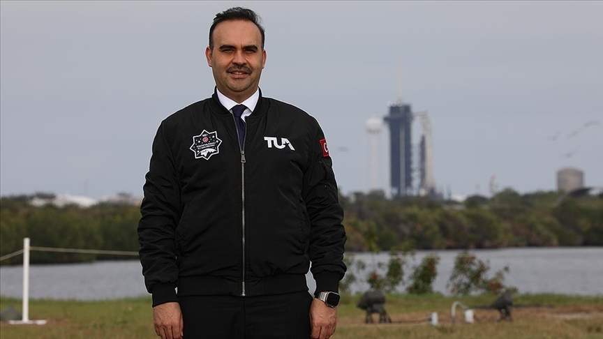 Bakan Kacır, Gezeravcı'nın Uluslararası Uzay İstasyonu'ndan ayrılışının ertelenmesini değerlendirdi