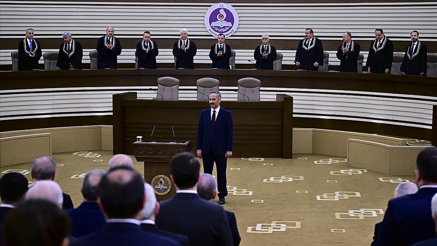 Anayasa Mahkemesi üyeliğine seçilen Yılmaz Akçil için yemin töreni düzenlendi