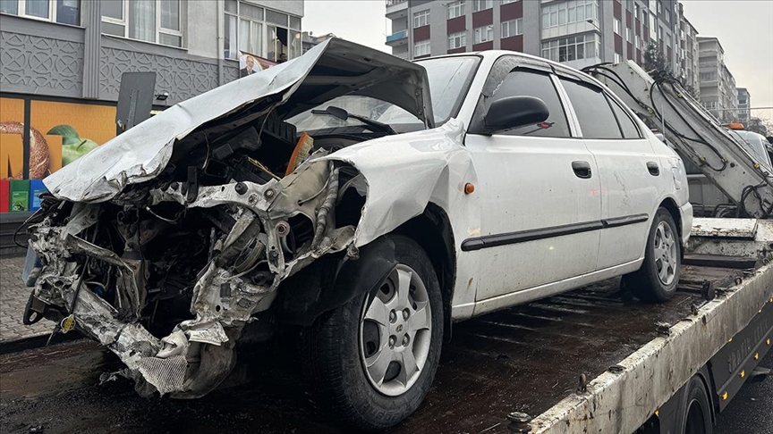 Kayseri'de zincirleme trafik kazasında 7 kişi yaralandı